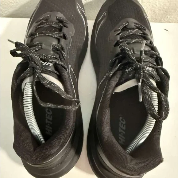 Hi-Tec Men's Black and Gray Athletic Shoes - Picture 7 of 9